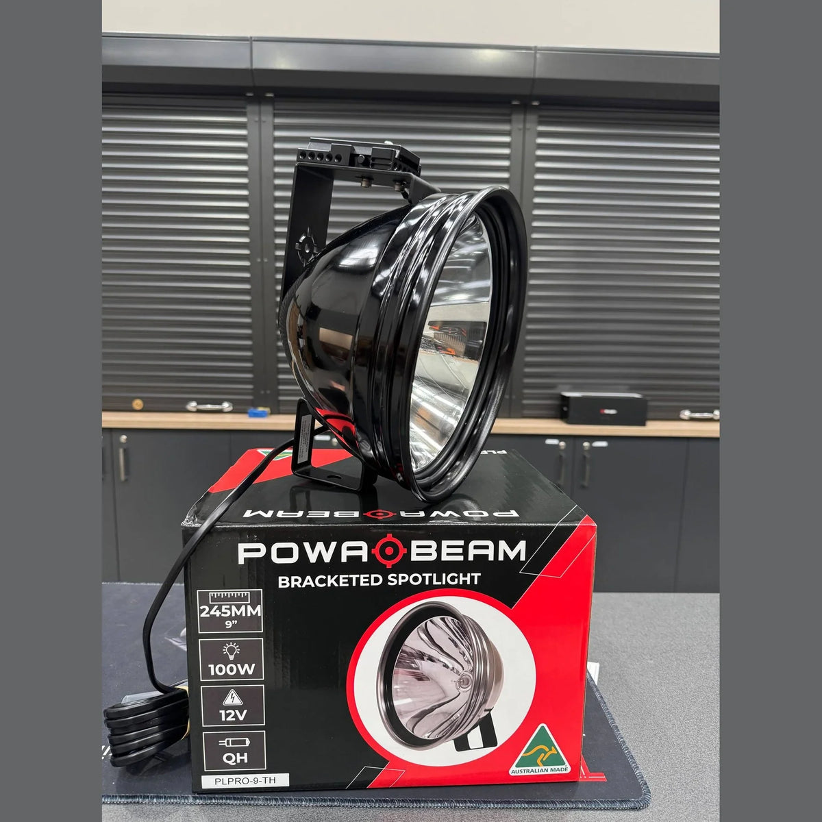 Powa Beam 9" QH Spotlight w Thermal Mount