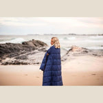 NAKIE DEEP OCEAN BLUE SUSTAINABLE DOWN - PUFFY BLANKET - Hunt The Night