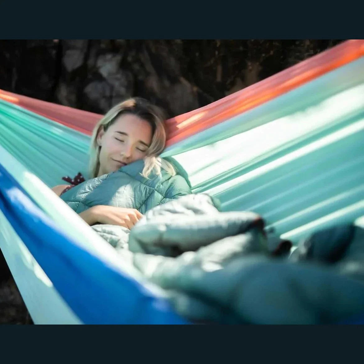 NAKIE OLIVE GREEN SUSTAINABLE DOWN - PUFFY BLANKET - Hunt The Night