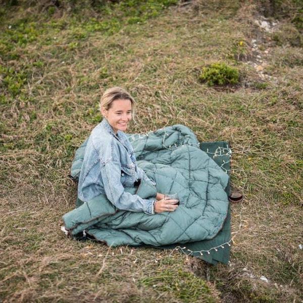 NAKIE OLIVE GREEN SUSTAINABLE DOWN - PUFFY BLANKET - Hunt The Night