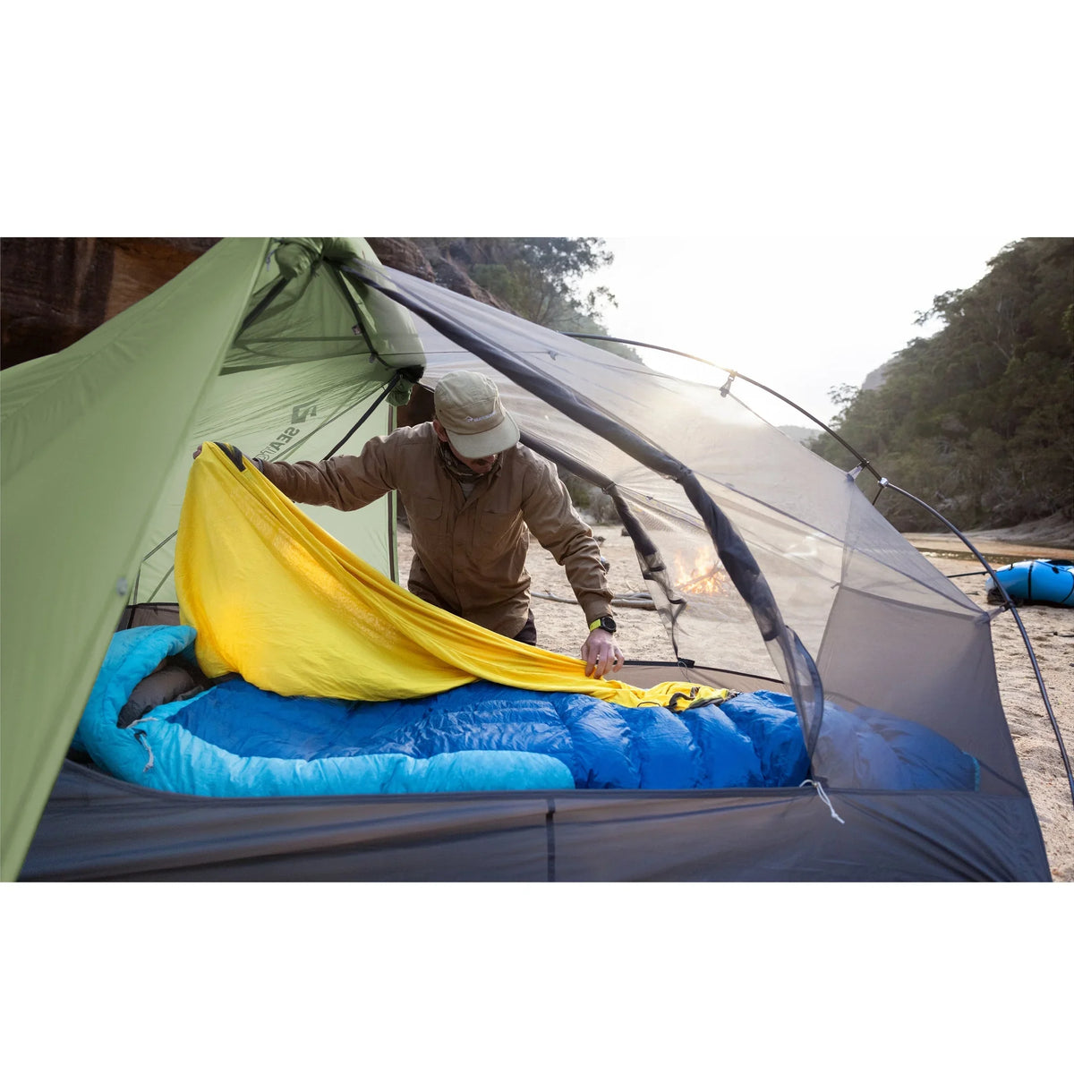 Reactor Sleeping Bag Liner - Hunt The Night