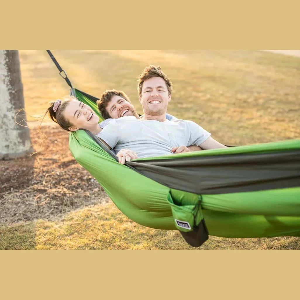 NAKIE FOREST GREEN - RECYCLED HAMMOCK WITH STRAPS