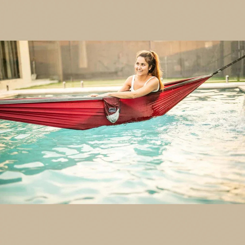 NAKIE MERLOT RED - RECYCLED HAMMOCK WITH STRAPS - Hunt The Night