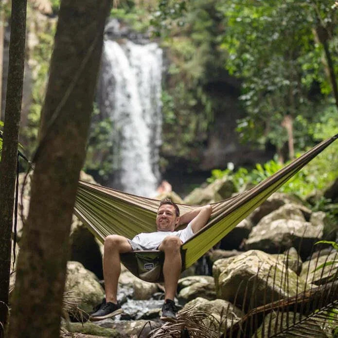 NAKIE OLIVE GREEN RECYCLED HAMMOCK WITH STRAPS - Hunt The Night