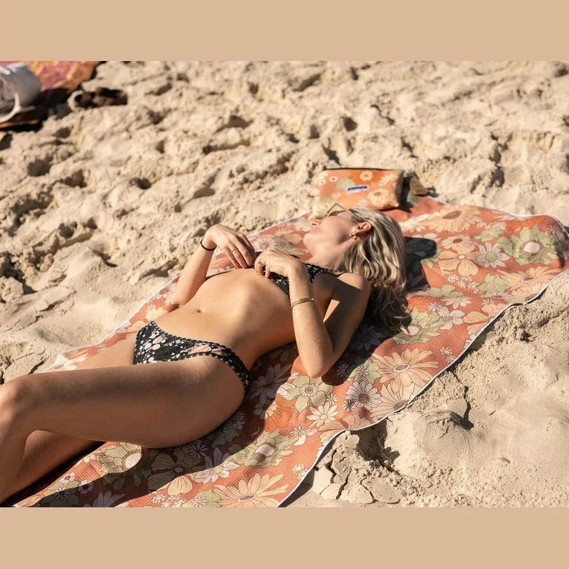 NAKIE WILD FLOWER - RECYCLED SAND FREE BEACH TOWEL - Hunt The Night