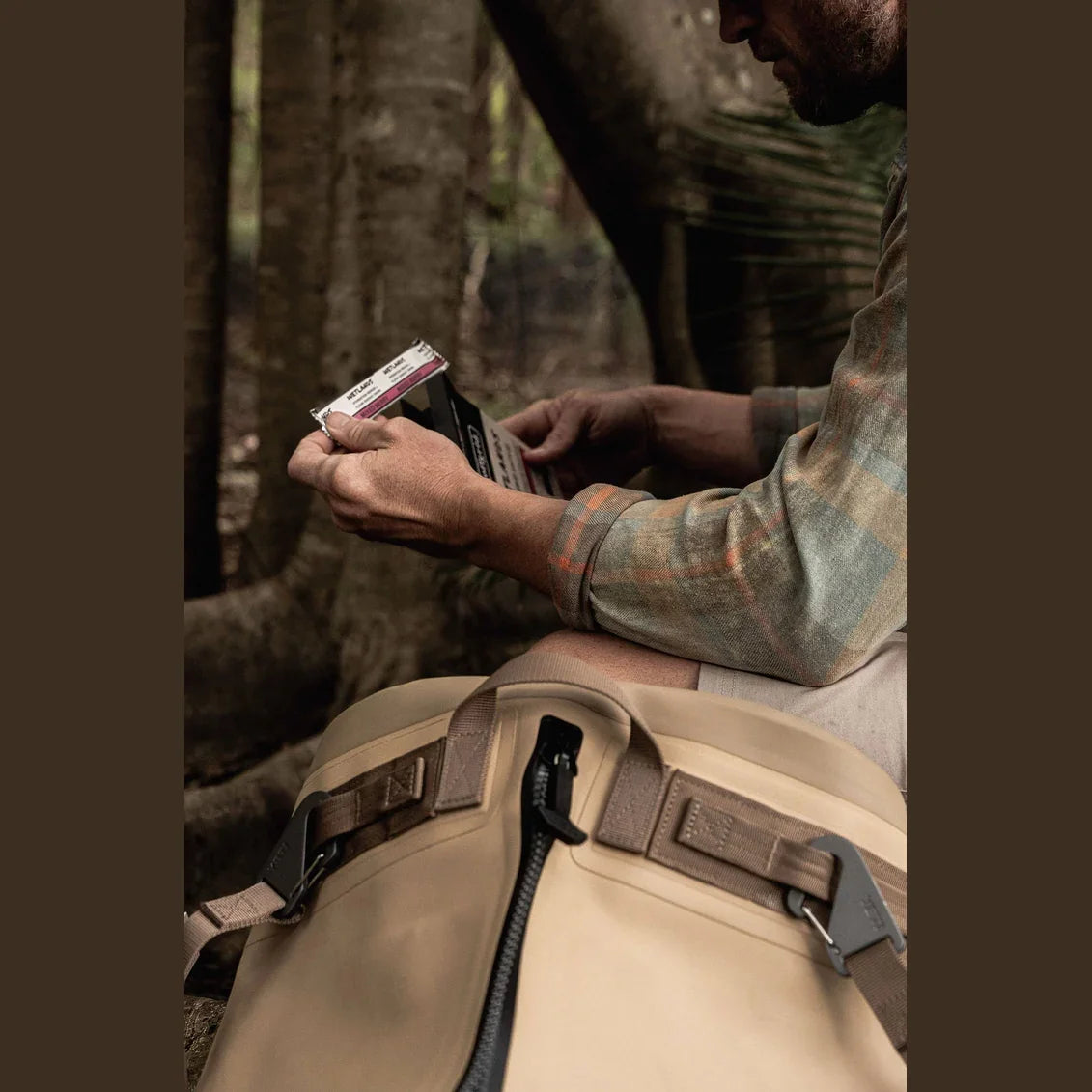 wetlands - formulated hydration drink mixed berry flavour - Hunt The Night