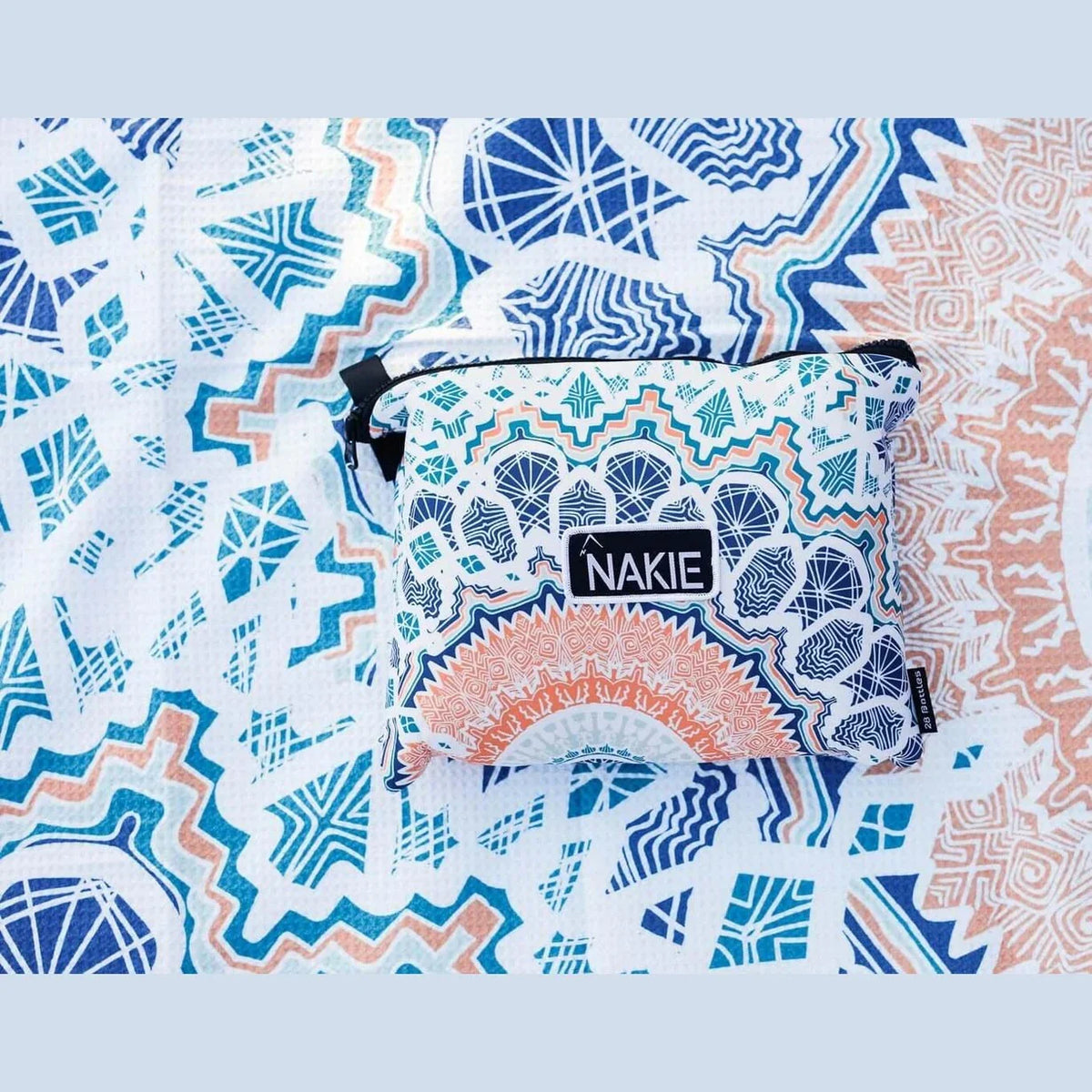 NAKIE SOUND OF SUMMER - RECYCLED SAND FREE BEACH TOWEL - Hunt The Night
