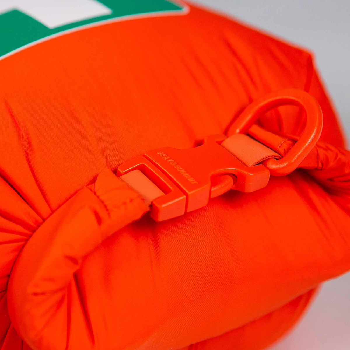 Lightweight Dry Bag First Aid - Hunt The Night