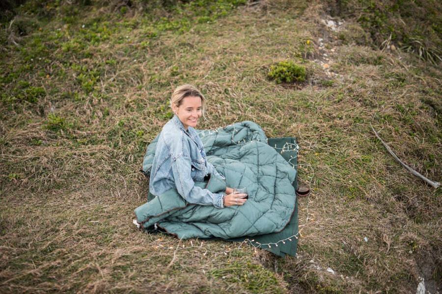 NAKIE OLIVE GREEN SUSTAINABLE DOWN - PUFFY BLANKET